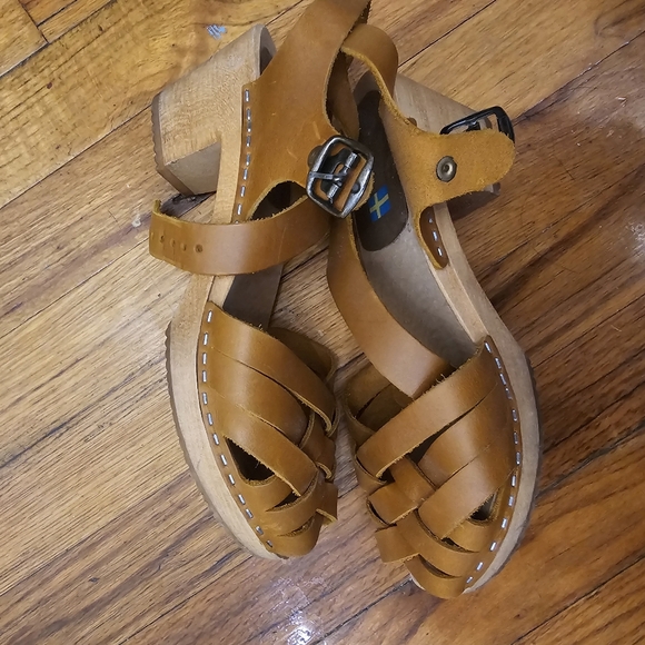 MIA Dream Weaver Strappy Woven Clog Sandals Size 39 RUN SMALL - Picture 4 of 4